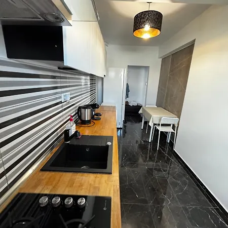 Apartamento Titan Pallady